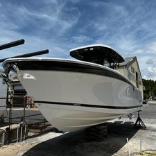 Blackfin 272 Center Console