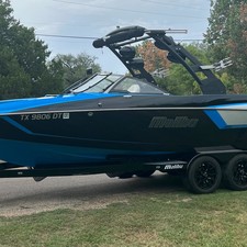 Malibu Wakesetter 24 MXZ