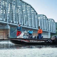 Tracker Targa V-18 WT