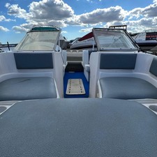 Glastron 17' Bowrider