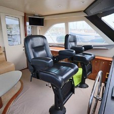 Sea ray 56 sedan bridge