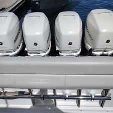 Boston Whaler 420 Outrage