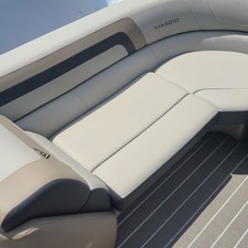 Viaggio Lago 22Q Tripletoon With A 250HP Honda Motor
