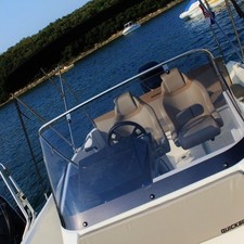 Quicksilver Activ 675 Open