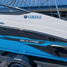 Yamaha SX195