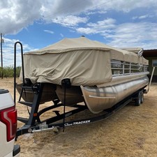 Sun Tracker Fishin Barge 24 XP3