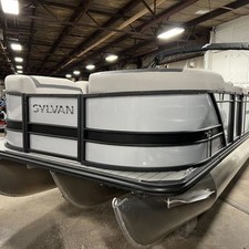 60 x 16 tri-toon passenger vessel