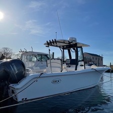 Sea Ray hunt ultra 211