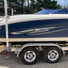 Sea ray 220 select