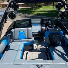 Malibu Wakesetter 21 MLX