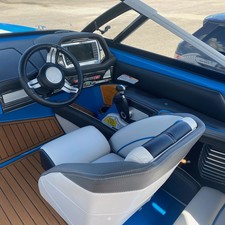 Super Air Nautique G25