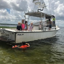 Shamrock 260 le cuddy cabin