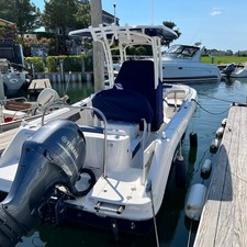 Robalo 222EX