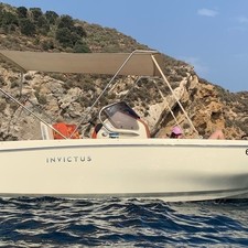 Invictus 200 FX