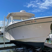 Grady-White Freedom 335