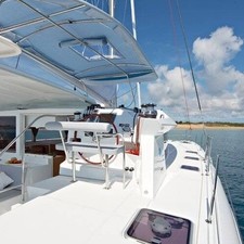Lagoon 421