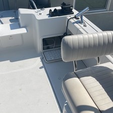 Glacier bay isle runner blue hull 2670