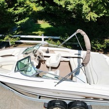 Sea ray 260 bow rider select