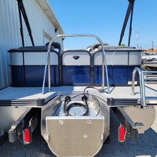 <s.1.3>Manitou 23 Aurora LE RF VP