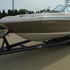 Sea Ray 270 SUNDECK