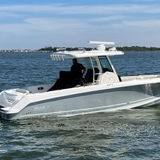 Boston Whaler 330 Outrage