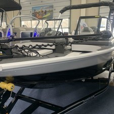 Smoker Craft Legacy Ultima 172