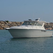 Tiara 42