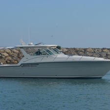 Tiara 42