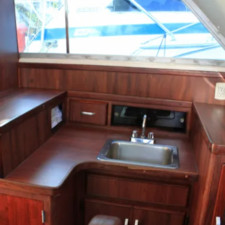 Bertram 28 Flybridge