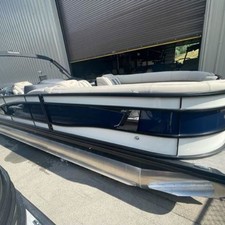 60 x 16 tri-toon passenger vessel