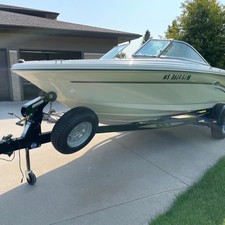 Sea ray 260 bow rider select