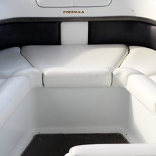 Formula 350 Crossover Bowrider