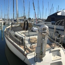 Amel Santorin Sloop