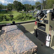 Tracker Grizzly 1860 MVX CC Sportsman