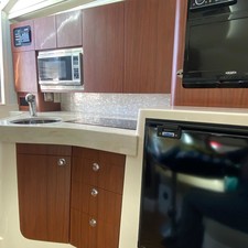 Grady-White Express 330