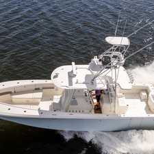 SeaVee 390