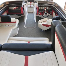 Four Winns H21