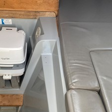 Glacier bay isle runner blue hull 2670