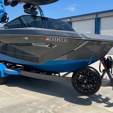 Super Air Nautique G23