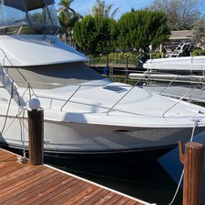 Silverton 352 Motor Yacht