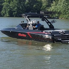 Malibu Wakesetter 24 MXZ