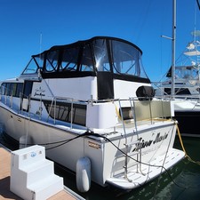 Chris-Craft Catalina 381