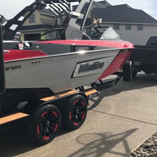 Malibu Wakesetter 23 LSV