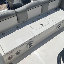 Nauticstar 2102 legacy