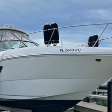 Sea Ray 330 Sundancer
