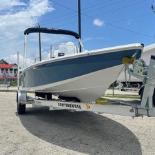 Sea Ray pro 208 bay