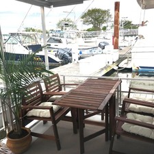 Cruisers Yachts 42 Cantius