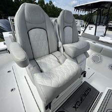 288 Sea Fox Commander