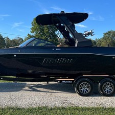 Malibu Wakesetter 23 LSV