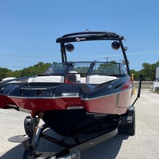 Malibu Wakesetter 24 MXZ